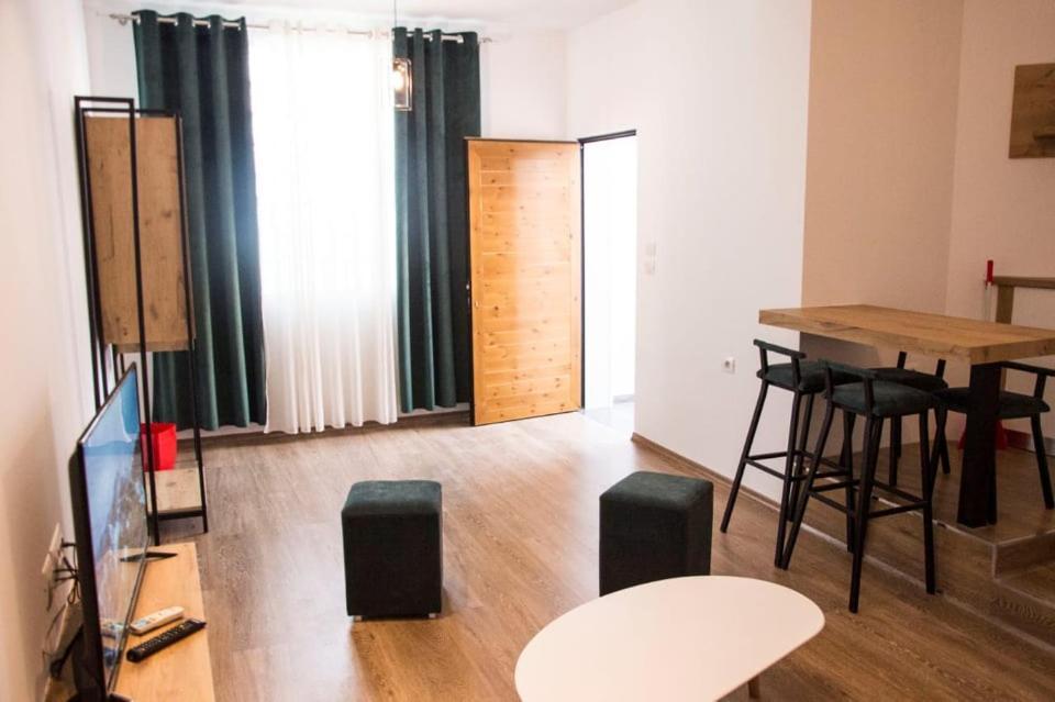 Apartament Stefani Sarandë Eksteriør bilde